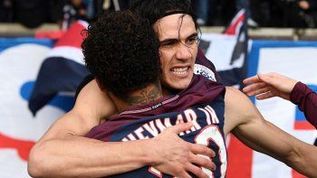 Cavani, máximo goleador de la historia del PSG tras marcar al Montpellier