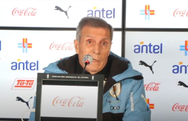 Tabárez-en-conferencia.jpg