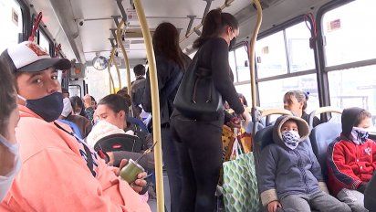 gobierno aumentara la frecuencia de omnibus para evitar aglomeraciones