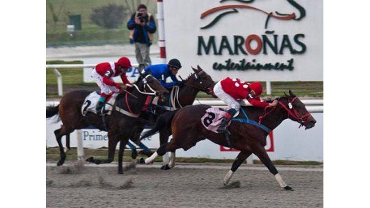 Gran jornada se vivió en Maroñas con los 6 clásicos de campeones