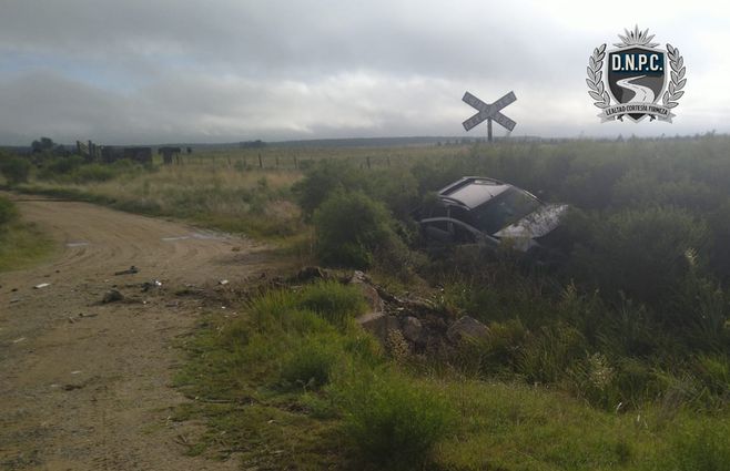 Siniestro con tres ocupantes alcoholizado. Foto: Policía Caminera.&nbsp;