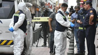 fotogaleria: asi fue el operativo en el que la policia detuvo a 9 delincuentes que cavaron un tunel para robar un banco en ciudad vieja
