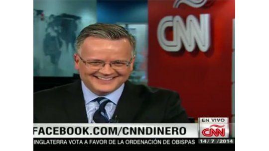 Excantante de Menudo tuvo que pagar apuesta ante cámaras de CNN