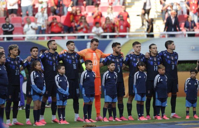 Foto: AFP. Uruguay vs. España en el Mundial 2026.