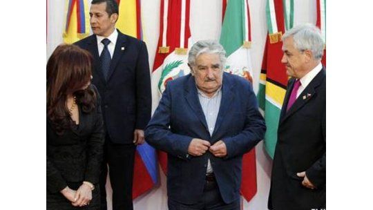 Mujica dejó pronta ley de Pluna; hoy reunión con el sindicato