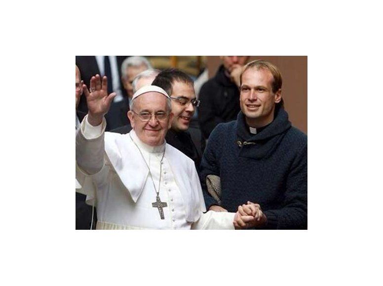 Antel aclara: exoneró a Aemilius de pagar $80.000, no U$S 8.000