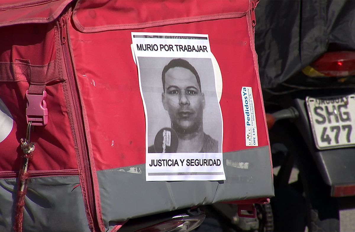 "Queremos trabajar pero también queremos vivir": repartidores se movilizaron por delivery asesinado en rapiña