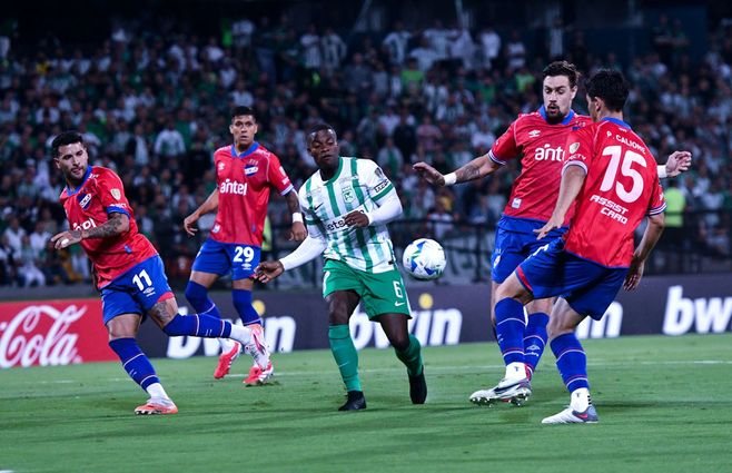 Nacional perdió en su debut por Copa Libertadores: Foto: Luis Benavides / VizzorImage / FocoUy