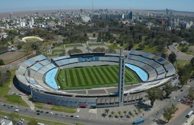 estadio-centenario-foto-aérea-con-ciudad-y-cerro.jpg