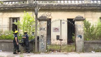 incendio en la casa que pertenecio al cientifico clemente estable; la propiedad esta abandonada