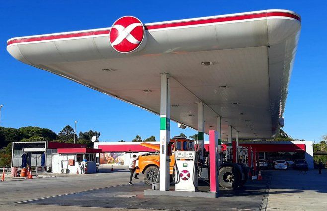 Foto: Subrayado. La estación de servicio está ubicada en camino La Redención y ruta 5, en Montevideo.
