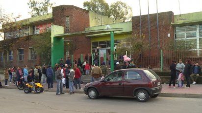 asaltaron una escuela por tercera vez en 8 dias; se llevaron casi todo del comedor