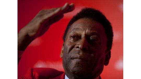 Pelé aconseja al Santos que tenga cuidado con Peñarol