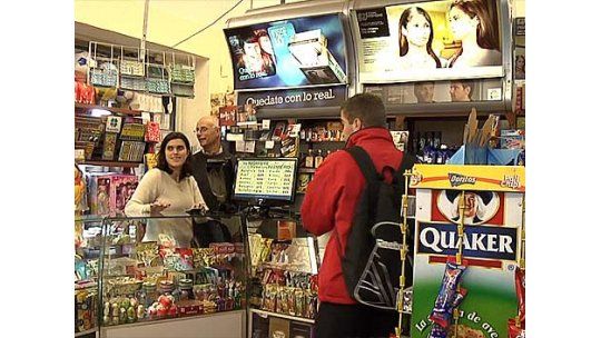 Comerciantes opinan de prohibición de publicidad de cigarrillos