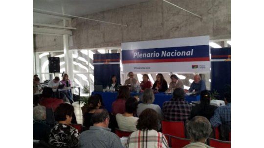 Frente Amplio da libertad de acción a sus votantes sobre aborto