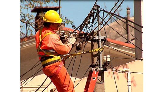UTE devolvió luz a mayoría de clientes afectados por el temporal