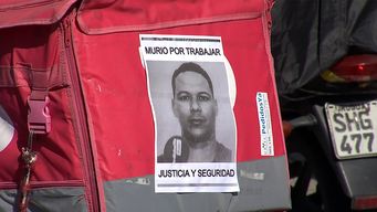 Foto: Subrayado. Movilización de repartidores en reclamo de justicia.
