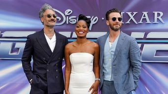 pelicula lightyear de pixar no se estrenara en 14 paises por escenas de pareja del mismo sexo