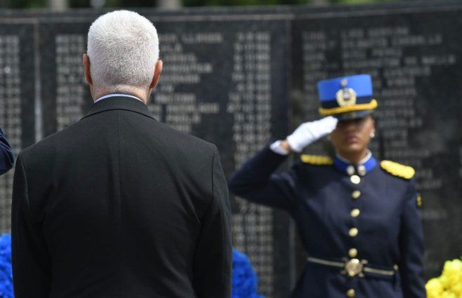 El ministro Carlos Negro en el Día del Policía caído en el cumplimiento del deber. Foto: FocoUy