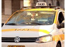 Trabajadores del taxi realizan un paro hasta la medianoche