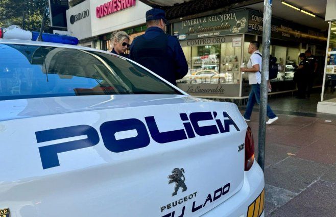 Foto: Emiliano Gutiérrez, Subrayado. La joyería fue rapiñada a media mañana de este viernes.