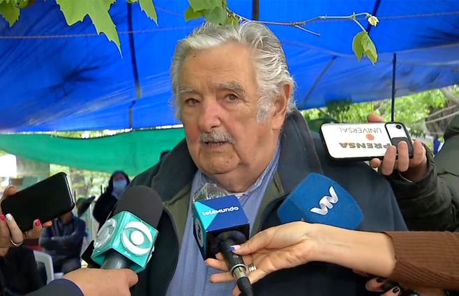mujica-colonizacion-recursos.jpg