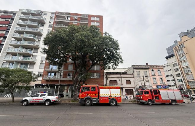 incendio-bomberos-bulevar-artigas