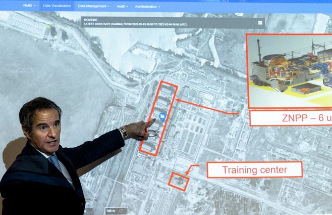 Rafael Grossi, director general (IAEA), explica la situación de la central nuclear tras el ataque de Rusia.