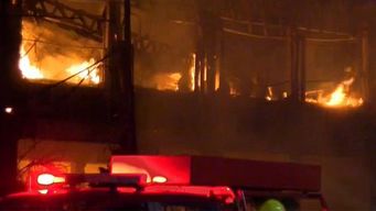 incendio en muebleria de manantiales no arrojo victimas