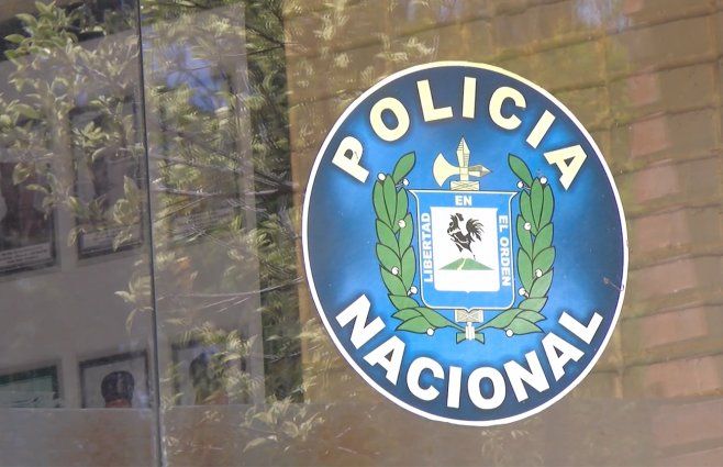 jefatura-policia-salto-logo-vidrio.jpg