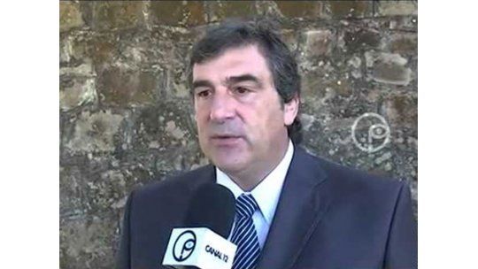 Informe cuestiona a intendente Botana por desvío de fondos