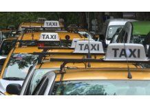 Paro del taxi desde el mediodía por chofer herido en rapiña