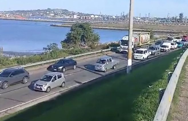 Foto: Policía Caminero. Desvío por la rambla.