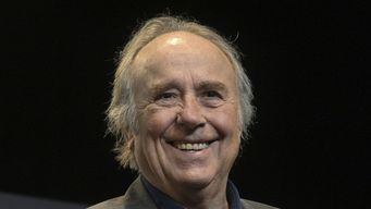 joan manuel serrat recibe el premio princesa de asturias de las artes 2024