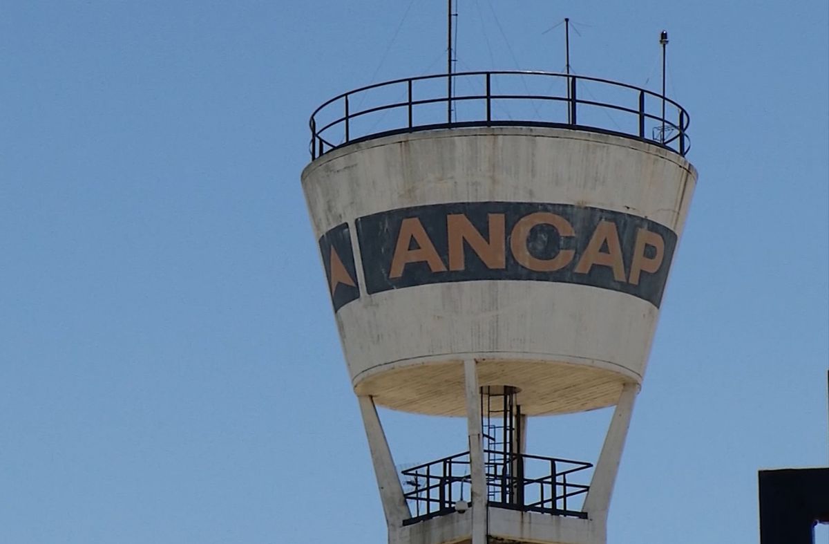 Sindicato de Ancap resolvió solicitar ámbito tripartito y advierte profundizar conflicto si no hay avances