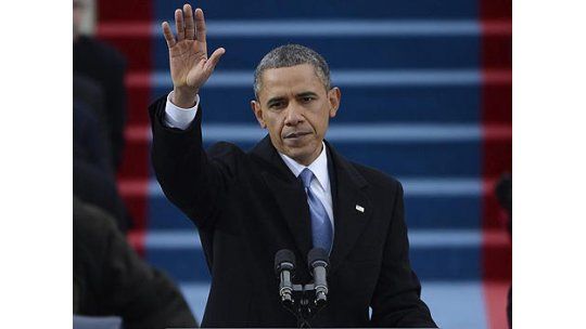 Obama baja 5% su sueldo “para compartir sacrificio” por recortes