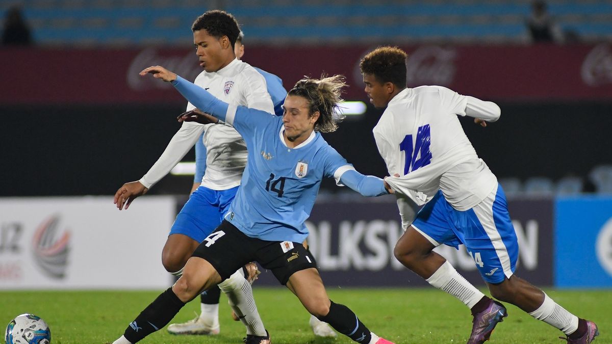 Uruguay 2-0 Cuba: Muchas pruebas, pocos goles y escaso fútbol - La Oral  Deportiva