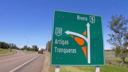 tres fallecidos en siniestros de transito en artigas, soriano y canelones