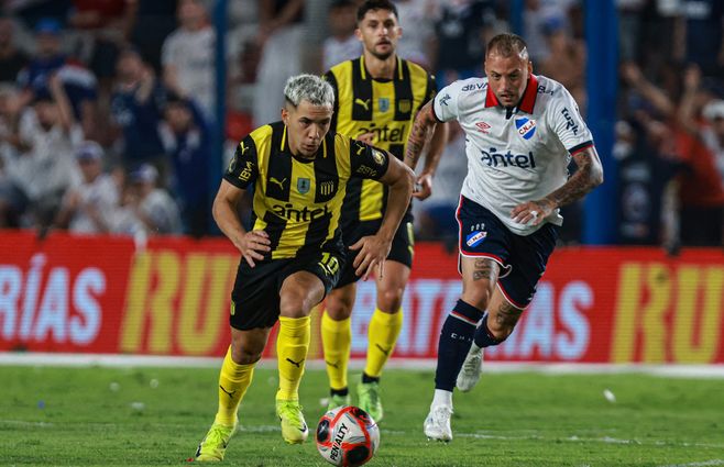 clásico-foco-uy-parque--central.jpg