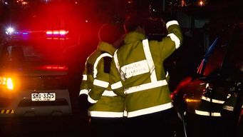 La mujer –que permanece sin identificar– murió sobre las dos de la madrugada en un centro médico.