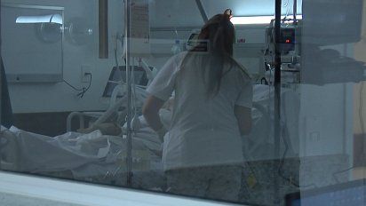 de los 3.359 casos de covid en menores de 15 anos, 13 requirieron internacion