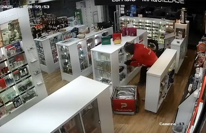 ROBO-PIRAÑA-PERFUMERIA-PUNTA-CARRETAS-NARDONE-Y-BVAR-ARTIGAS