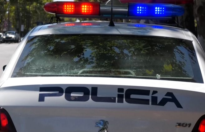 policia-generico-sirena-patrullero-movil