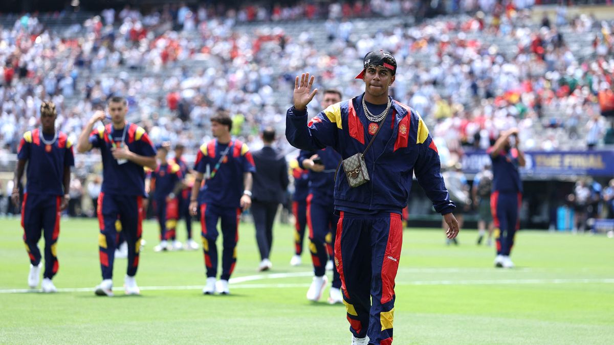 España sale en la final del Mundial con el mismo once que ante Francia y Bélgica
