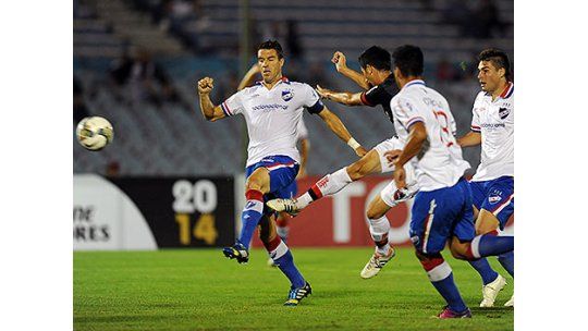 Nueva derrota tricolor: Newells ganó 4 a 2 en el Centenario