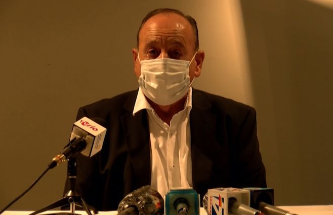 Carlos Leoni, director de Salud de Paysandú en conferencia de prensa.