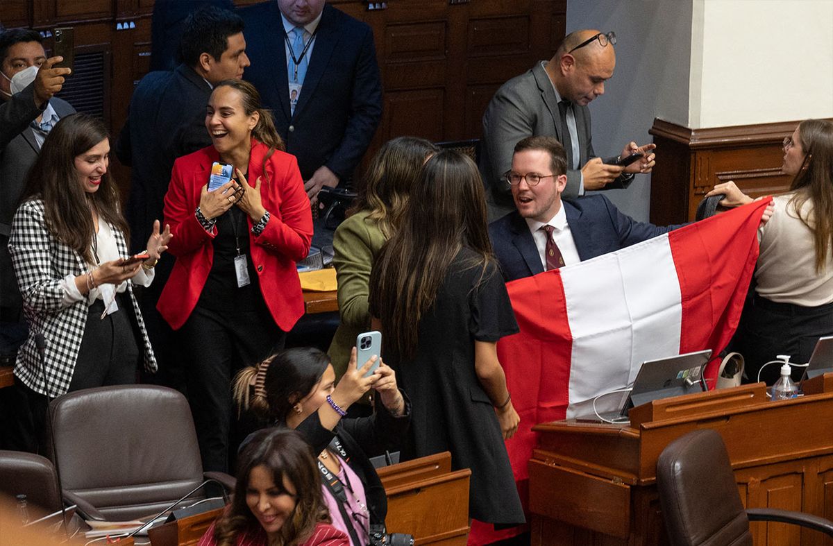 El Congreso de Perú destituyó al presidente Pedro Castillo por incapacidad  moral