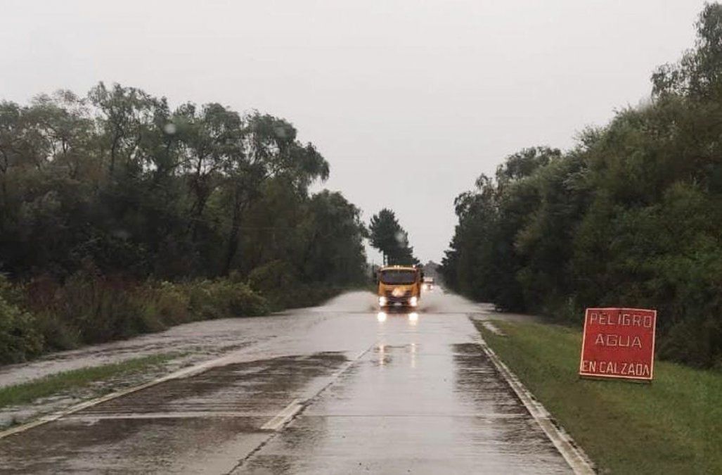 Lluvias mantienen cortados numerosos pasos, caminos y puentes en el departamento