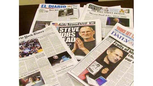 El mundo entero homenajea a Steve Jobs