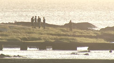 Investigan el hallazgo del cuerpo de un hombre en aguas de la playa Ramírez Investigan el hallazgo del cuerpo de un hombre en aguas de la playa Ramírez